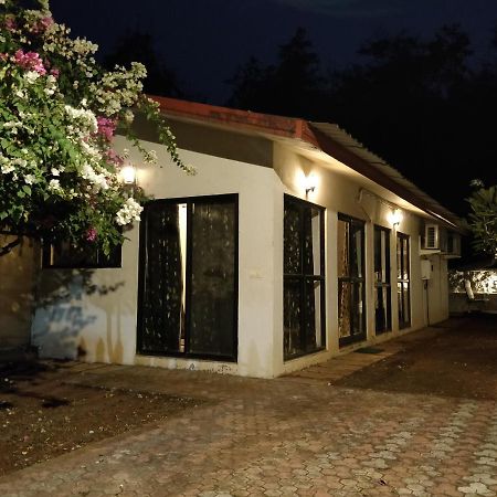 Chalet Casa Amor, Perfect Home Amidst Tranquility Karjat Buitenkant foto
