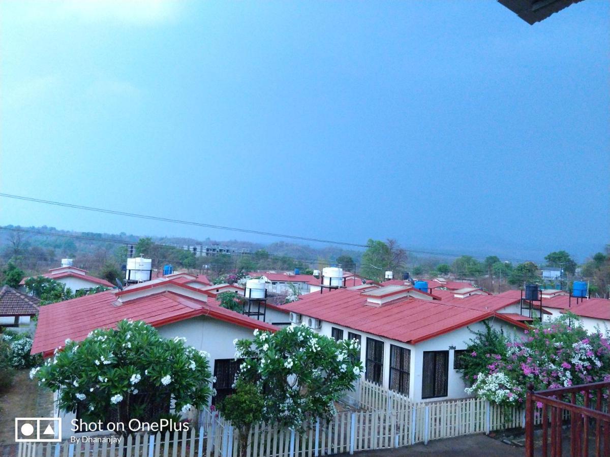 Chalet Casa Amor, Perfect Home Amidst Tranquility Karjat Buitenkant foto