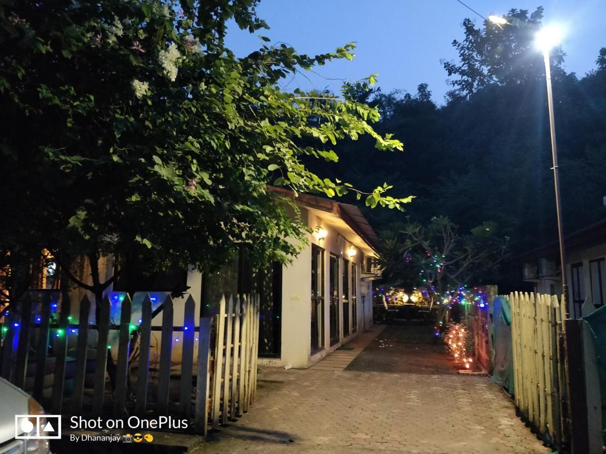 Chalet Casa Amor, Perfect Home Amidst Tranquility Karjat Buitenkant foto